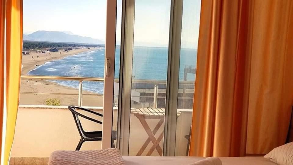 Double Room with Sea View Balcony - Hotel La Rosa Negra